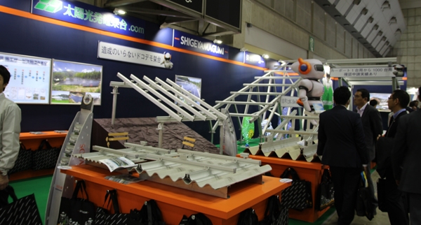 일본에 특화된 태양광 모듈 및 인버터, 구조물 등이 다양하게 전시돼 관람객의 시선을 사로잡았다. [사진=Industry News]