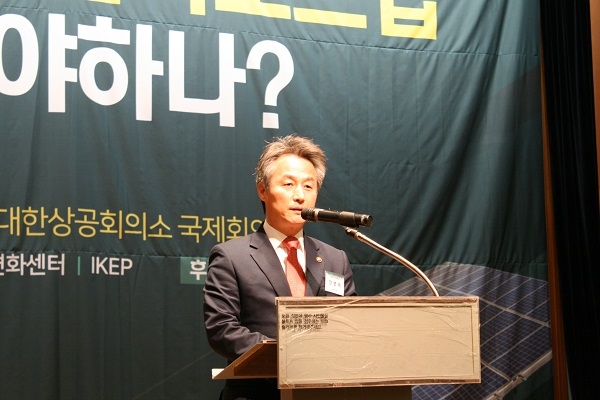 이날 안병옥 환경부 차관이 로드맵이 에너지정책 등과 다른 계획들과 정합성을 맞춰나가는 데 노력하겠다는 뜻을 밝혔다.[사진=인더스트리뉴스]