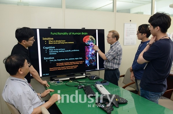 전자통신연구원이 단국대와 함께 의료에 빅데이터와 인공지능(AI) 기술을 적용, 정밀의료연구를 위한 연구협력에 나선다. [사진=한국전자통신연구원]