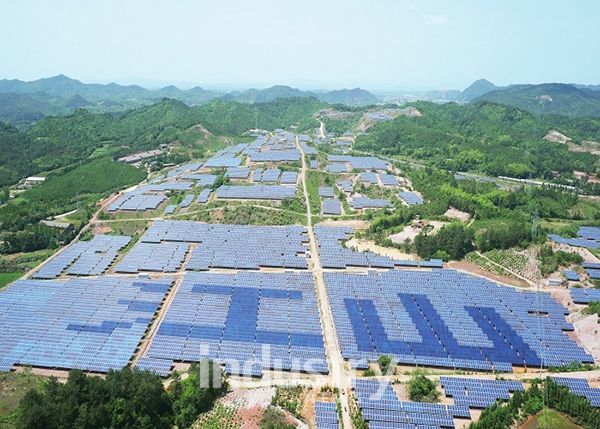 중국 장산시에 설치된 200MW 규모의 태양광발전 설비 전경 [사진=친트솔라 홈페이지]