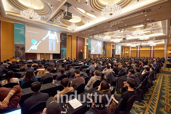 한국IBM이 엔터프라이즈 개발자들을 대상으로 IBM의 최신 기술을 공유하는 ‘IBM Developer Day 2018’을 개최했다. [사진=한국IBM]