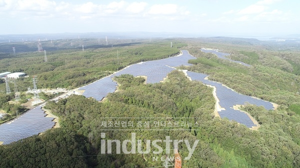 LS산전이 일본 이시카와현 가시마군에 18MW 규모의 하나미즈키 태양광발전소를 완공했다. [사진=LS산전]