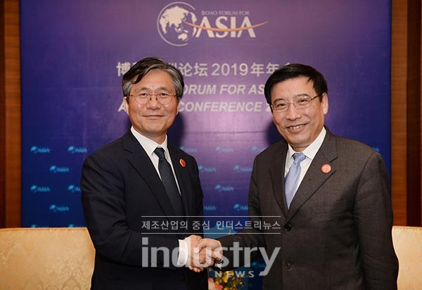 수소차 산업 협력을 위해 한국과 중국 산업장관이 회담을 가졌다. [사진=산업통상자원부]
