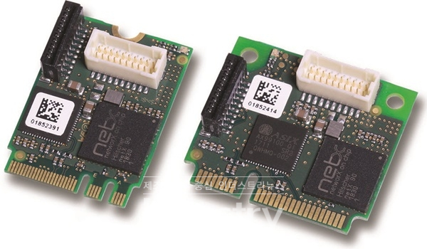 힐셔의 최소형 멀티프로토콜 PC 카드인 M.2 2230과 미니 PCI Express 하프사이즈 [사진=힐셔]