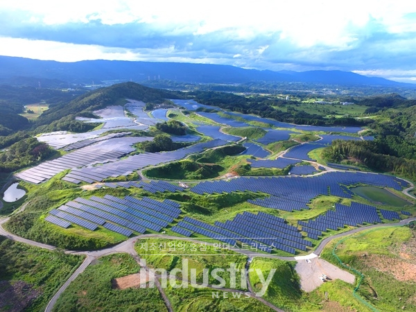 화웨이는 ‘FusionSolar’를 통해 대형 지면, 산지 구릉, 농업과 태양광의 상호보완 등 발전소 건설 및 유지보수까지 디지털화를 실현하고 있다. [사진=Huawei]