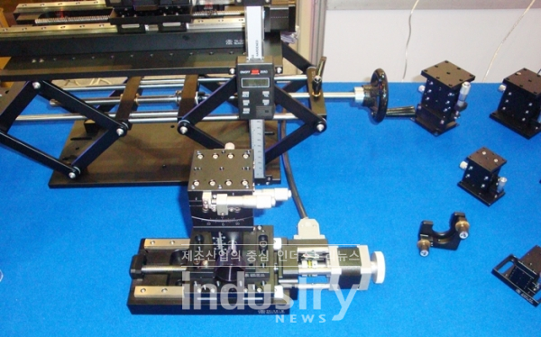 Optical Components [사진=인더스트리뉴스]