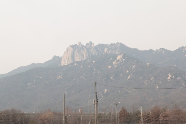 국토교통부는 설치를 희망하는 영세 화물차주에게 무시동에어컨‧히터 장착 지원에 나선다. [사진=dreamstime]