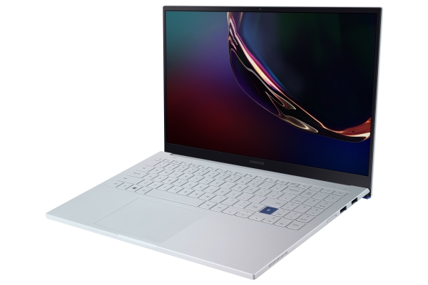 갤럭시 북 이온(Galaxy Book Ion)이 12월 13일부터 사전판매에 들어간다. [사진=삼성전자]