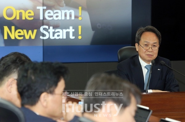 신한은행이 서울시 소상공인 지원에 나선다. [사진=신한은행]