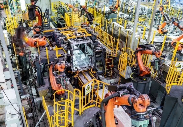 산업통상자원부가 로봇활용 표준공정모델 실증 프로젝트 출범식을 개최하고 뿌리산업과 섬유, 식품 등 전 분야에 로봇 보급을 활성화하기 위한 실증사업에 들어간다고 밝혔다. [사진=dreamstime]