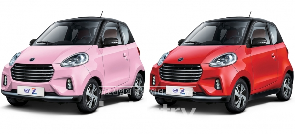 왼쪽부터 EV Z Mousse PINK, EV Z Strawberry RED [사진=쎄미시스코]