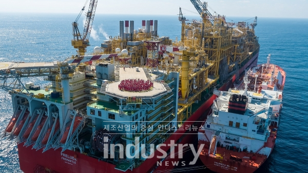 삼성중공업이 건조한 Shell Prelude FLNG [사진=한국가스공사]