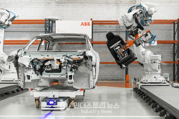 ABB는 신규 로봇 공장에 전체 밸류체인과 제조를 포함한 아시아 AMR 허브를 구축한다는 방침이다. [사진=ABB]