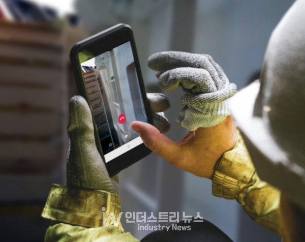 코로나로 인해 원격 선급검사도 확대되고 있는 양상이다. [사진=LR]