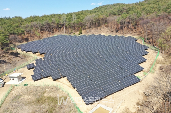 강원도 철원군에 건설한 1MW 규모 태양광 프로젝트, 바이와알이의 대한민국 최초 프로젝트다. [사진=바이와알이]