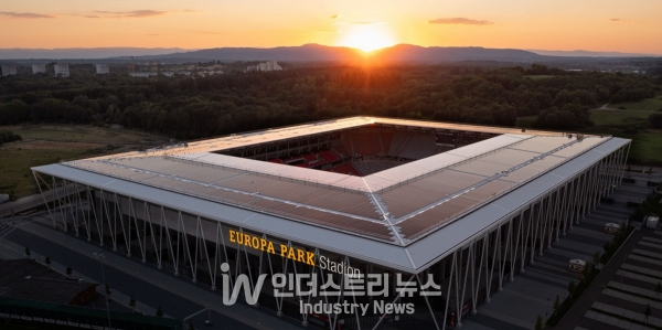 2.4MW 지붕형 태양광발전소가 설치된 Europa Park Stadion [사진=바데노바]