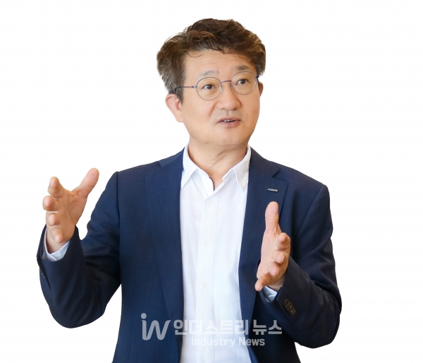 한국오므론제어기기 김영호 대표<br>[사진=인더스트리뉴스]<br>