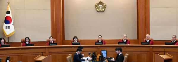 헌법재판관들이 11일 서울 종로구 헌법재판소에서 열린 윤석열 대통령 탄핵심판 7차 변론에 입장해 있다. /사진=공동취재단
