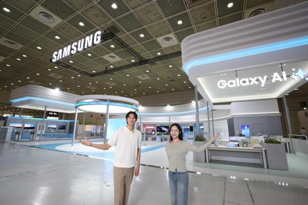 24일 서울 코엑스에서 개막한 ‘2025 월드IT쇼’ 삼성전자관 전경