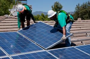 국제재생에너지기구(IRENA), “아시아 2020년 전 세계 태양광 고용 79% 점유”