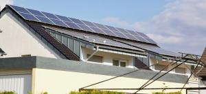 日 경제산업성, 태양광 보급 확대 위한 제도 개선 추진… 지붕 및 차세대 전지 초점