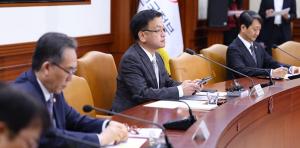 최상목 경제부총리 “트럼프 정책, 韓 경제에 큰 영향 줄 것”...범정부 대응 나선다