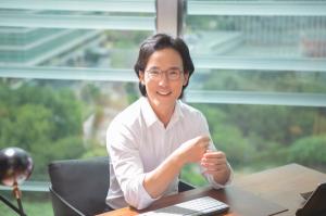 조현범 회장, 창립 84주년 맞아 “위기 극복하며 새 질서 만들자”