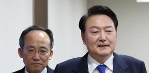 尹, 계엄직후 추경호·나경원·유튜버 등과 통화해 무슨 말 했나?