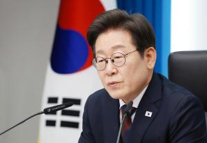 [지상중계] 이 대통령 취임 30일 기자회견④ "감사원 기능 국회로 넘겨야"