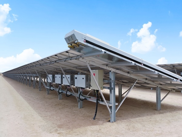 사우디아라비아의 한 1.2MW 스마트 태양광 발전소는 모두 화웨이 스트링 인버터를 사용했다. [사진=화웨이]