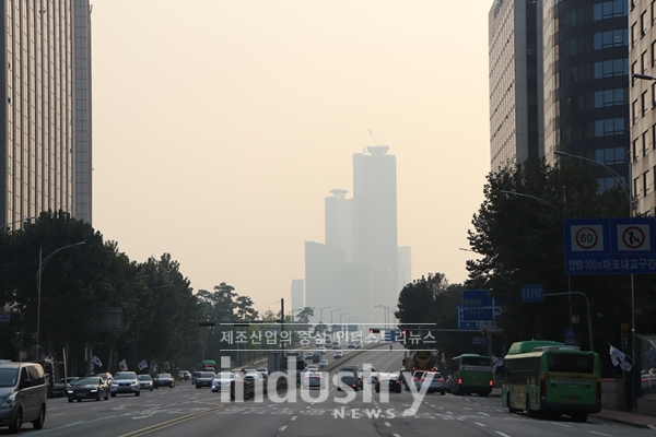 전국 17개 시도가 ‘제2차 미세먼지 계절관리제’ 세부시행계획을 마련, 12월 1일부터 2021년 3월 31일까지 추진하고 있다. [사진=인더스트리뉴스]