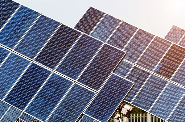 정부는 태양광 패널 생산 단계에서부터 재활용이 쉬운 구조의 태양광 패널을 설계‧생산하도록 유도한다.  [사진=utoimage]