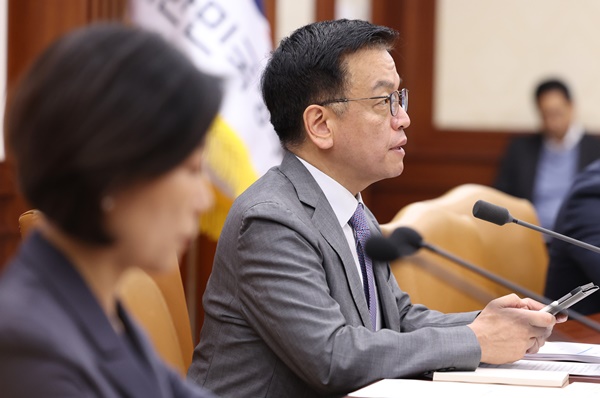 최상목 경제부총리가 16일 오전 정부서울청사에서 열린 경제관계장관회의에 참석해 발언하고 있다 / 사진=연합뉴스