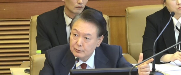 윤석열 대통령이 2월 20일 서울 종로구 헌법재판소에서 열린 본인의 탄핵 심판 10차 변론에서 발언하고 있다. /사진=헌법재판소 제공