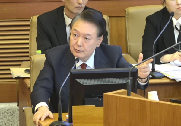 윤석열 대통령이 20일 서울 종로구 헌법재판소에서 열린 본인의 탄핵 심판 10차 변론에서 발언하고 있다./사진=헌법재판소