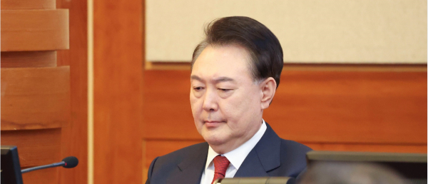 윤석열 대통령이 2월 13일 서울 종로구 헌법재판소 대심판정에서 열린 윤석열 대통령 탄핵심판 8차 변론기일에 출석해 있다. /사진=공동취재단