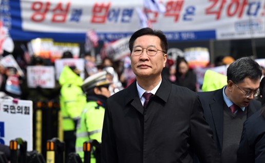 박성재 법무부 장관이 지난 3월 18일 서울 종로구 헌법재판소에서 열린 탄핵심판 첫 변론에 출석하고 있다. /사진=연합뉴스