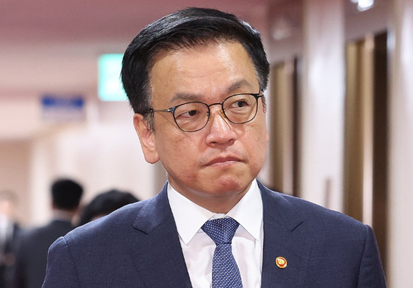 최상목 경제부총리가 다음 주 주요 20개국, G20 재무장관 회의 참석차 미국 워싱턴DC를 방문한 자리에서 스콧 베센트 재무장관을 만날 예정이다 / 사진=연합뉴스