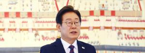 李대통령 국정지지율, 지난주보다 0.7%p 소폭 상승 [리얼미터]